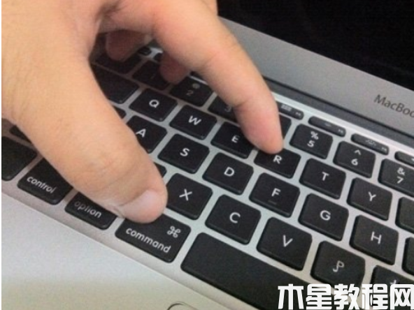 mac重装系统教程 (图1)