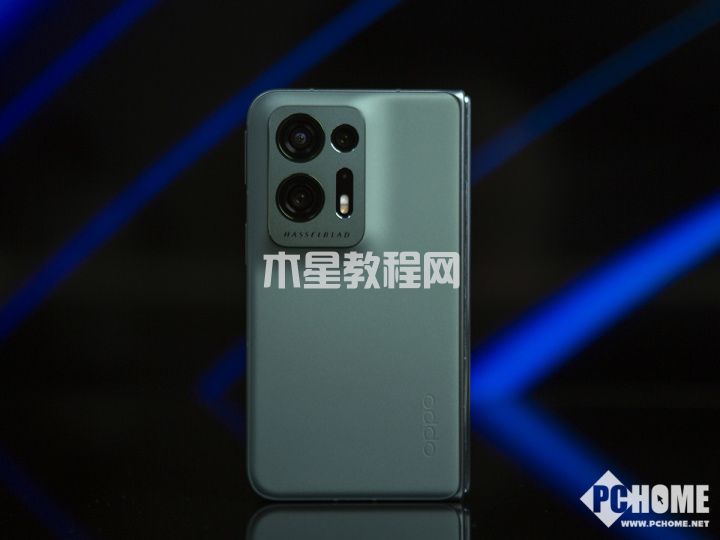 OPPO Find N2悬停模式体验：自带支架堪称追剧达人(图1)