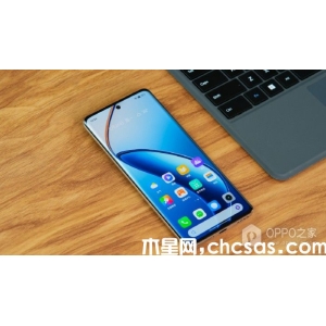 真我Realme 12 Pro+搭载的是什么屏幕？